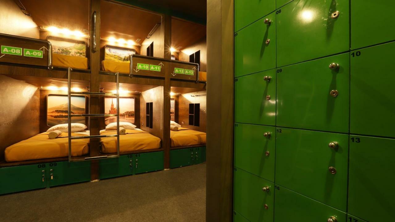 D'Gobers Hostel Seminyak By Gumilang Hospitality Екстериор снимка