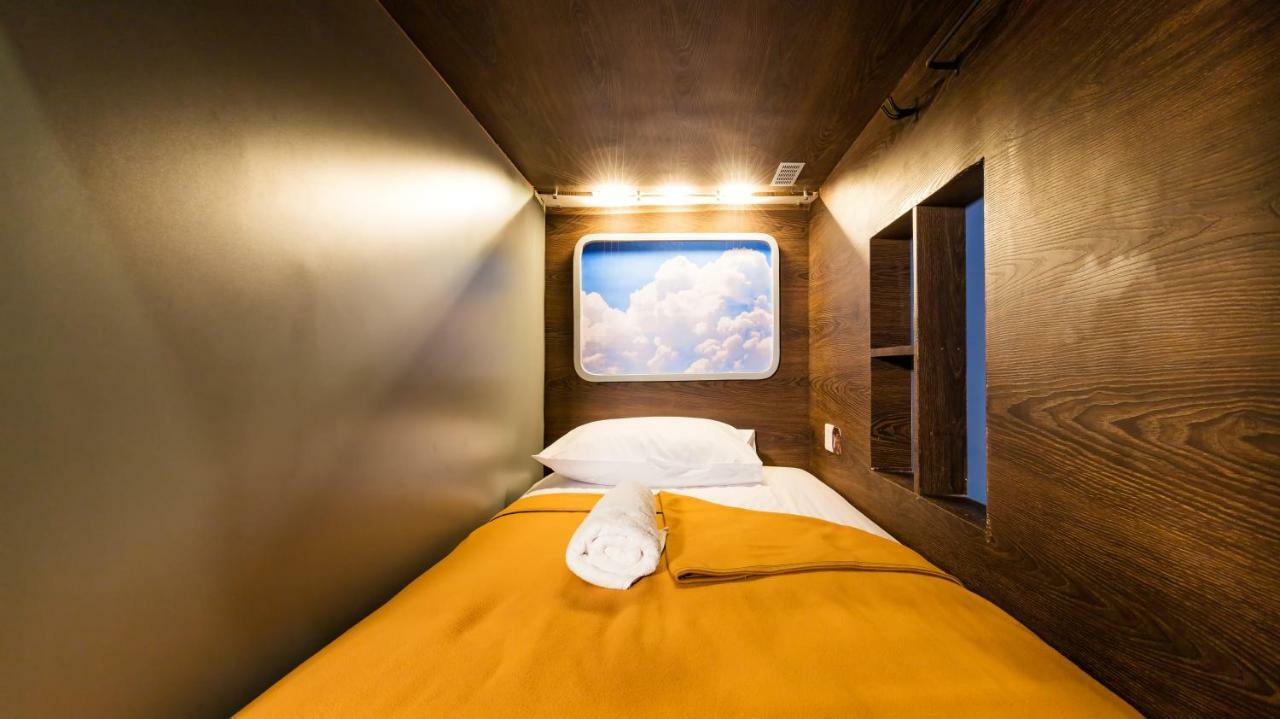 D'Gobers Hostel Seminyak By Gumilang Hospitality Екстериор снимка